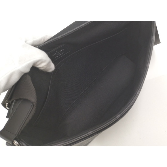 Louis Vuitton District PM Monogram Eclipse Shoulder Bag - Picture 8 of 9